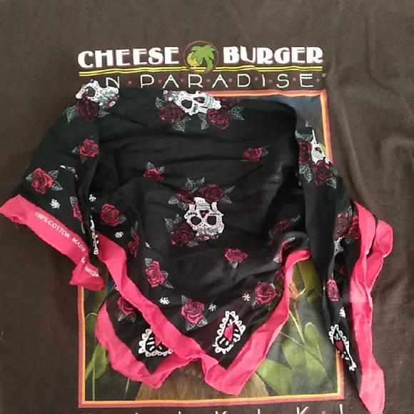 Skull Bandana - Picture 1 of 2